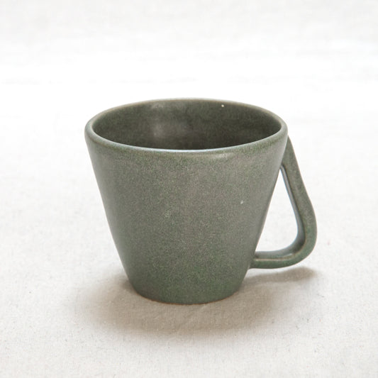 Tasse asymétrique