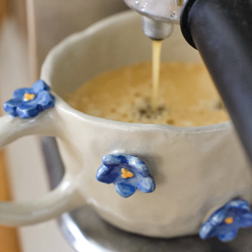 Tasse modelée