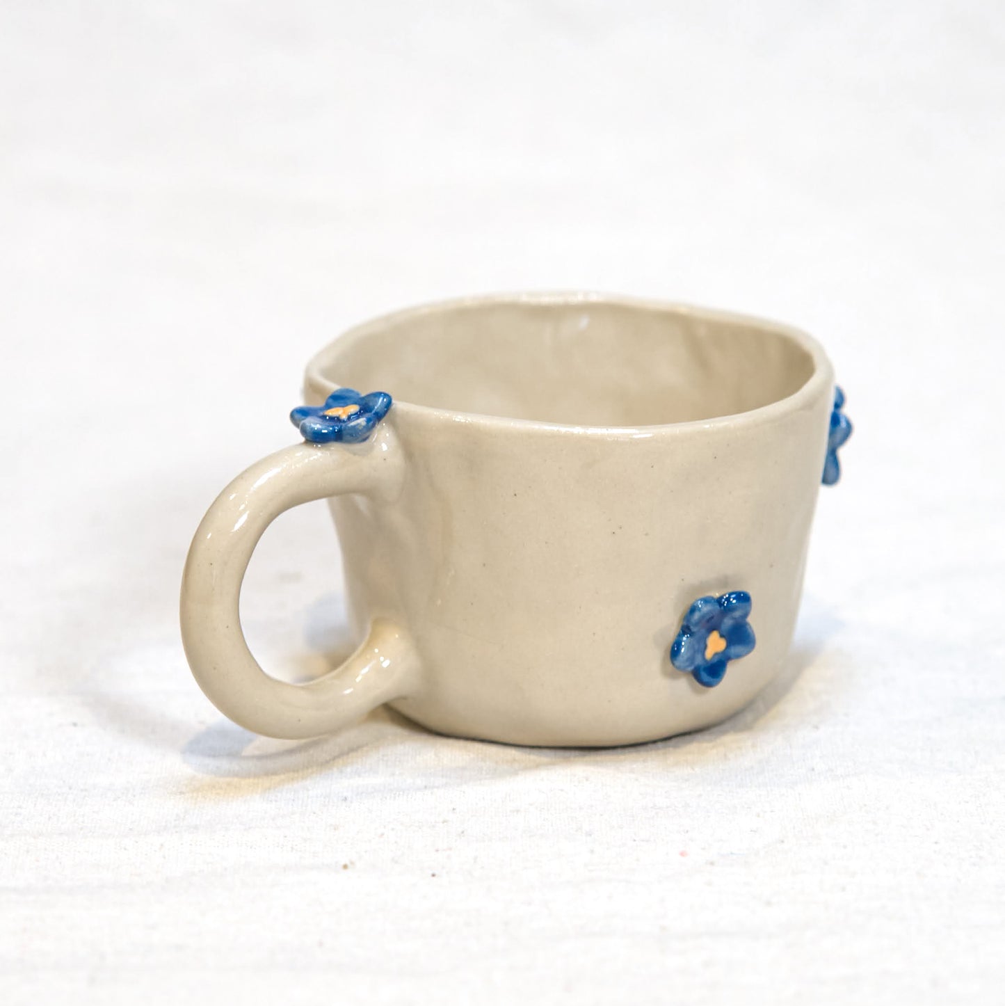 Tasse fleurs bleues