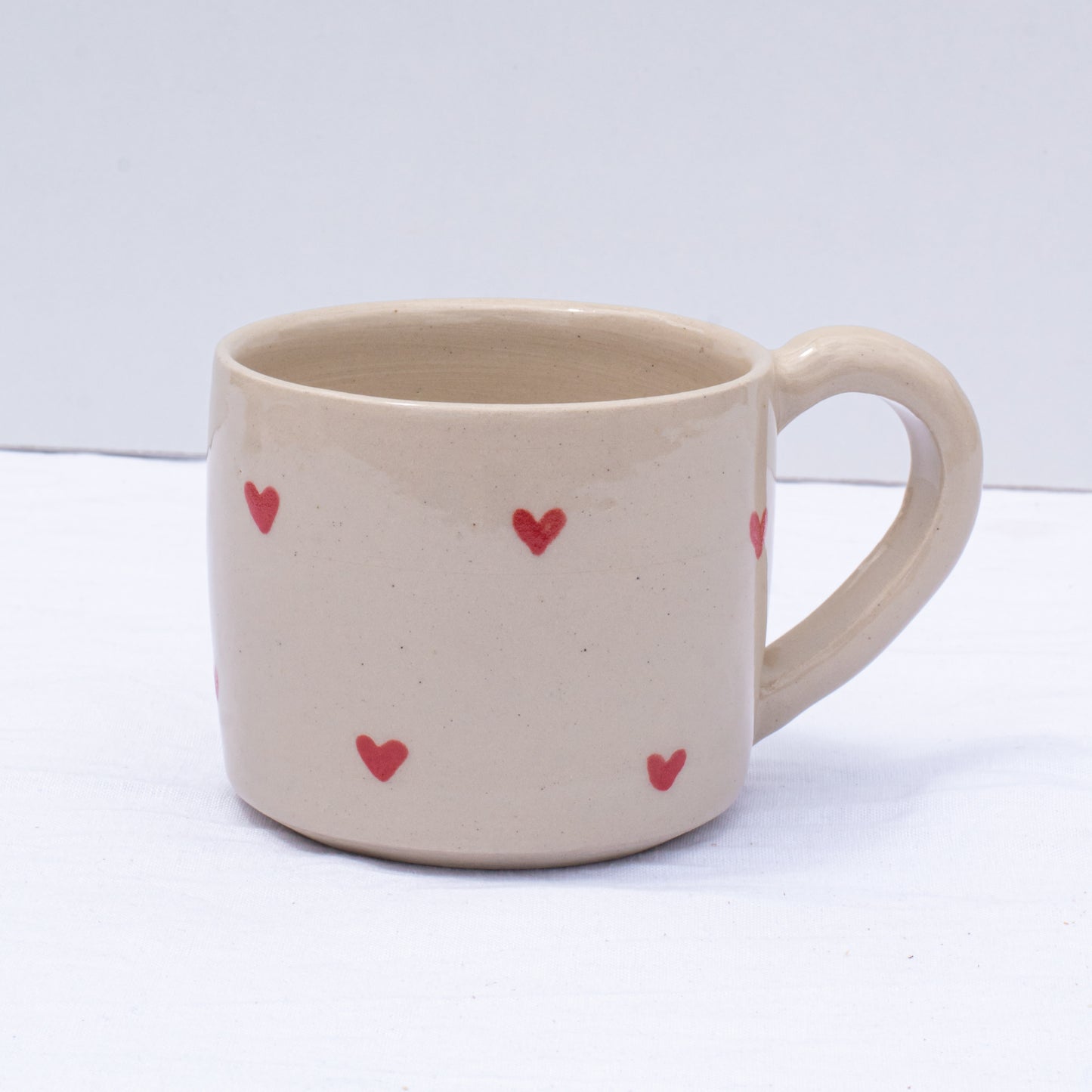 Tasse Coeurs rouges - Moyenne