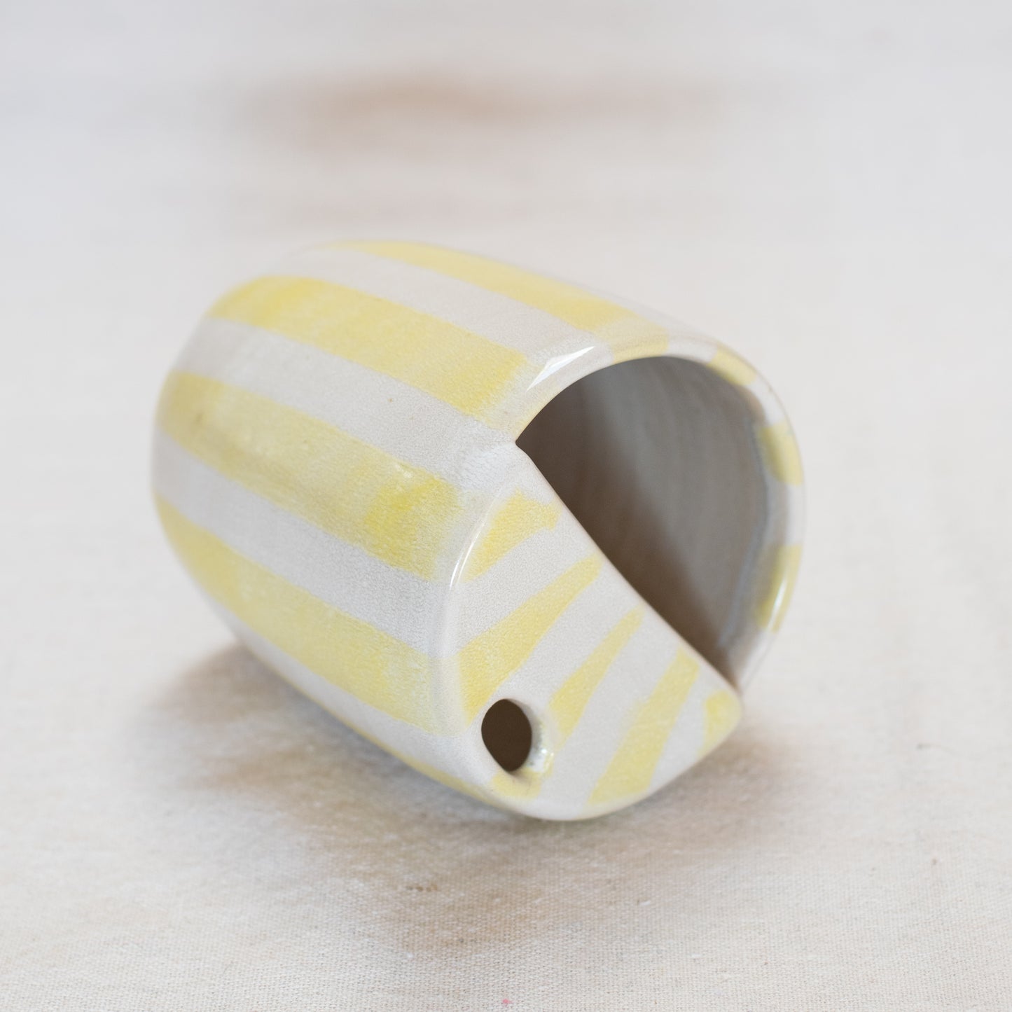 Mug du voyage jaune
