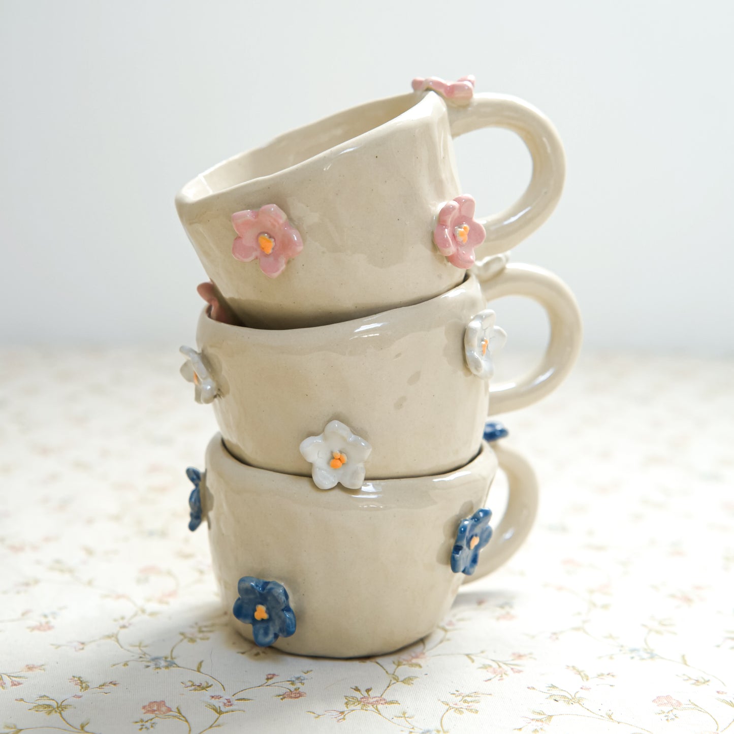 Tasse fleurs bleues